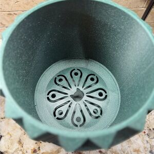 Stylish Green Planter Pot
